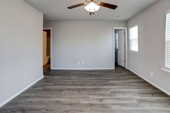 Building Photo - Luxury townhomes near TU and Mother Road M...