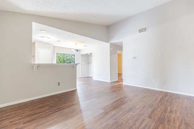 Building Photo - 6201 Berkett Cove