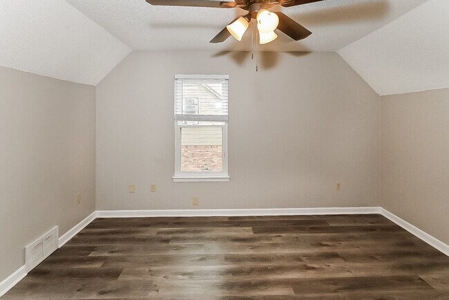 Building Photo - 2780 White Oak Dr