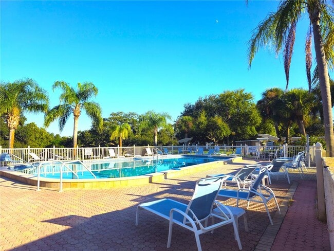 Building Photo - 1285 Mission Hills Blvd