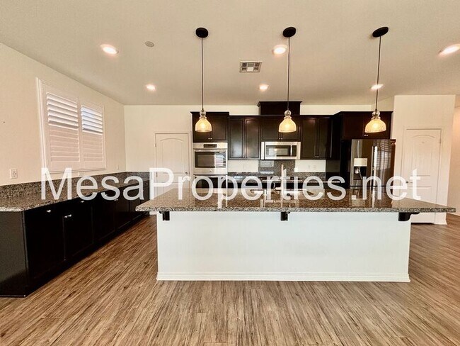 Building Photo - 15595 Sesame Seed Ave