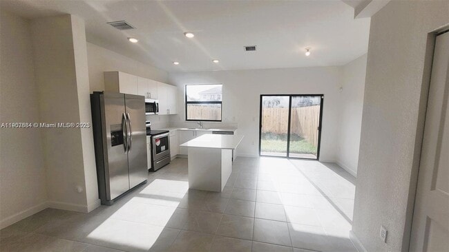 Building Photo - 24563 SW 117th Ct