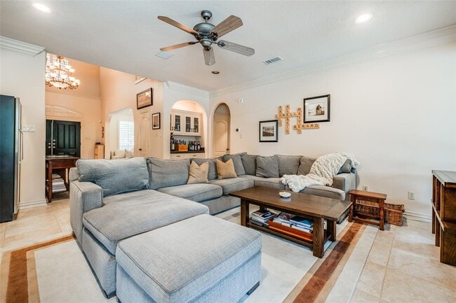 Building Photo - 13911 Royal Springs Ct