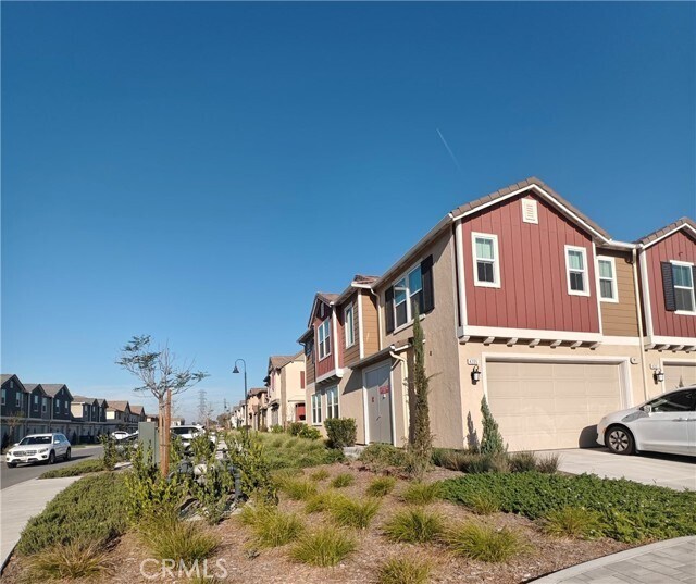 Building Photo - 4205 E Carmel Privado