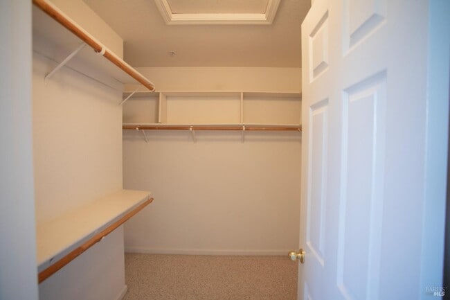 Building Photo - 1549 Monarch Pl