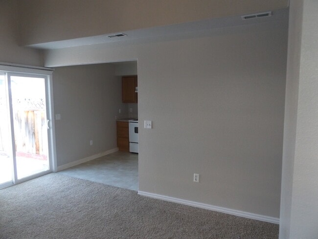Building Photo - Beautiful Open Floor Plan Featuring Two Be...