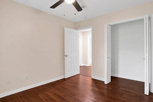 Building Photo - 8140 Lillian Hwy