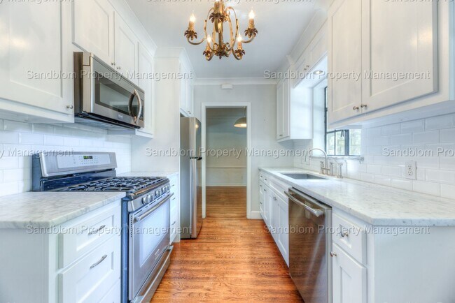 Building Photo - FOR LEASE | Tulsa | Available Now!