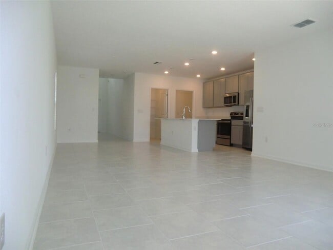 Building Photo - 364 Loch Ct