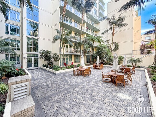 Building Photo - STUNNING 2 BED/2 BATH CONDO AVAILABLE IN THE DISCOVERY BUILDING IN CORTEZ HILL!