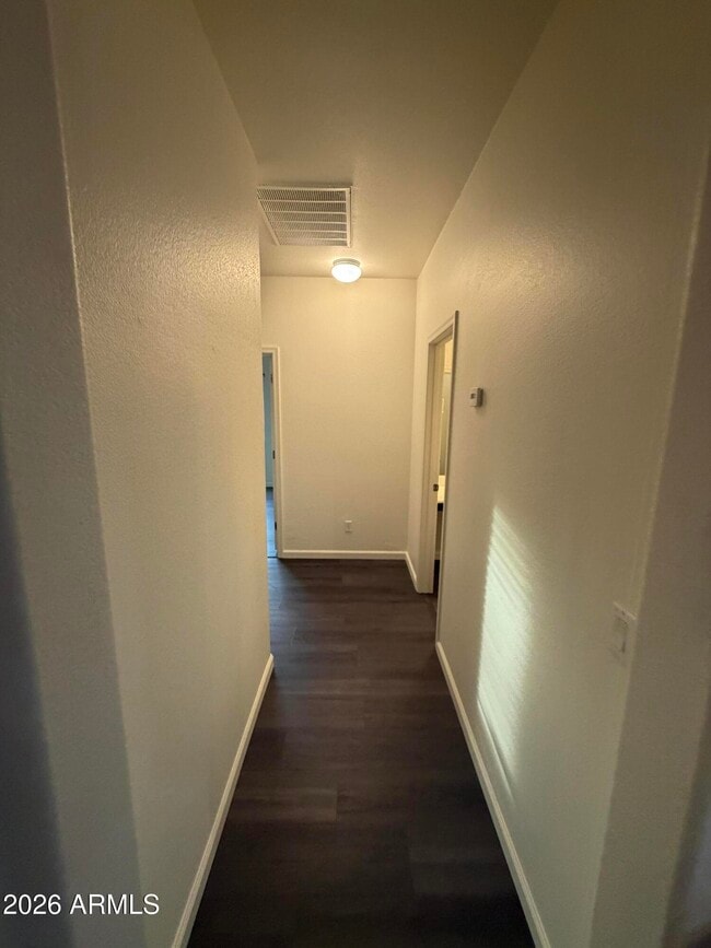 Building Photo - 4455 E Peach Tree Dr