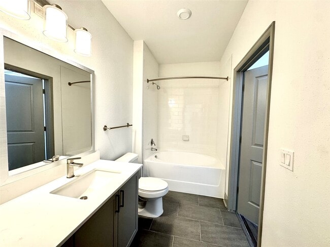 Building Photo - 3333 Weslayan St