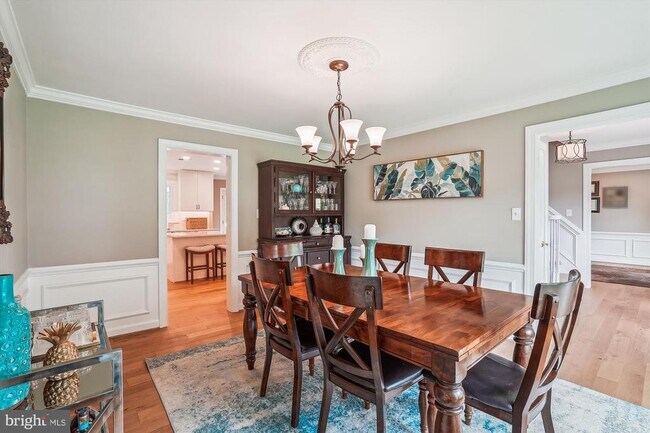 Building Photo - 8300 Centerbrook Pl