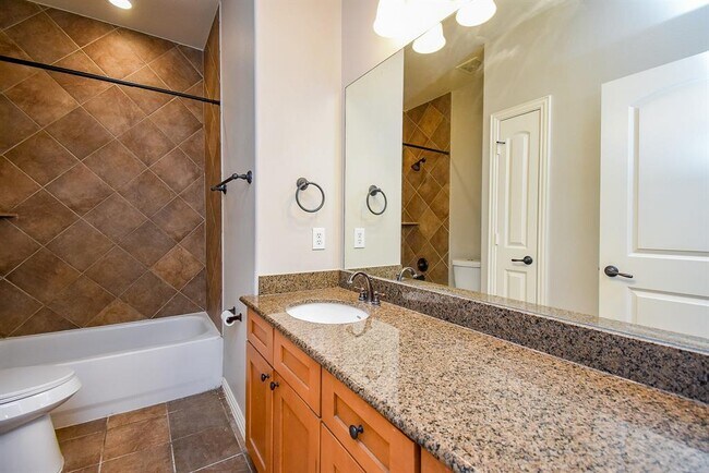 Building Photo - 5615 Winsome Ln