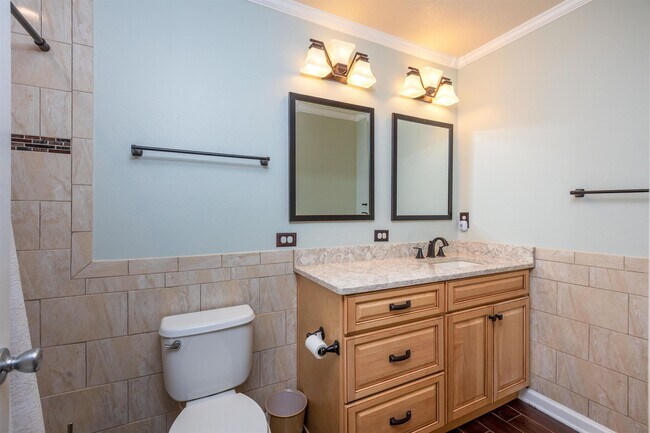 Building Photo - 58 Islander Cir