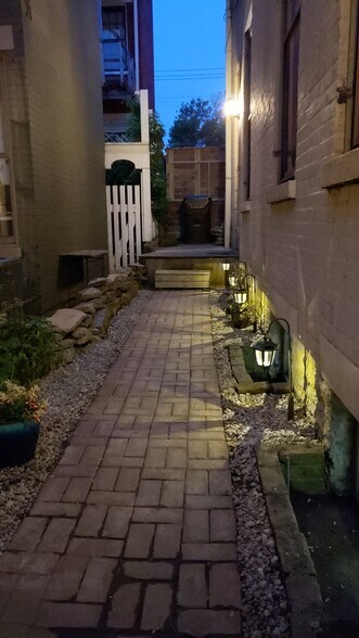 Building Photo - 211 Covington Ave
