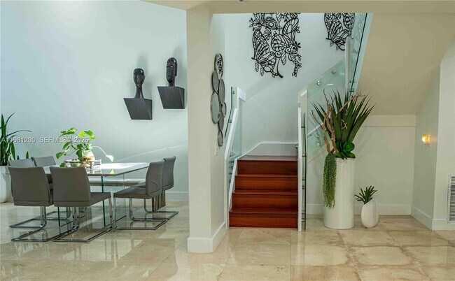 Building Photo - 4957 NW 93rd Doral Pl