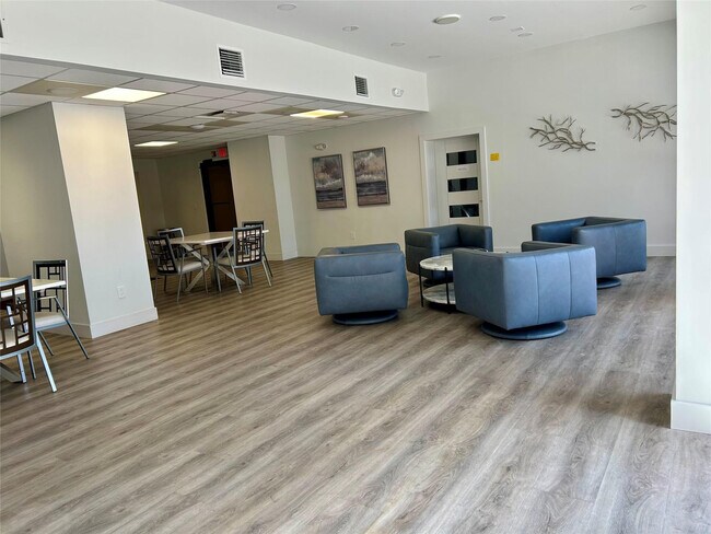 Building Photo - 3800 Galt Ocean Dr