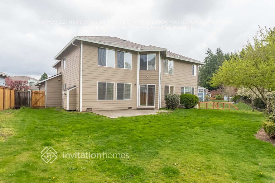 Building Photo - 35235 6th Ave SW