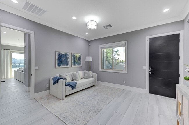 Building Photo - Distinctive Fully Furnished Estate in The Canyons!