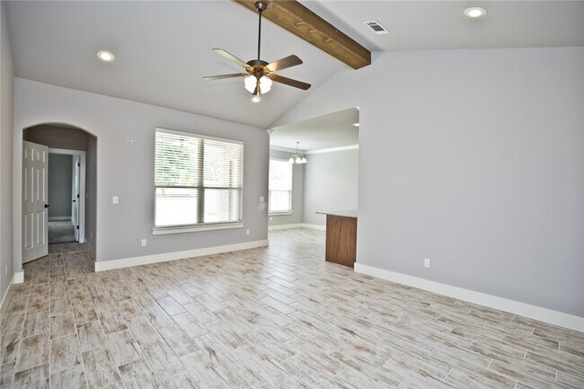 Building Photo - 114 Alder St