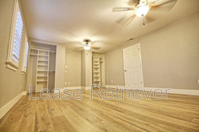 Building Photo - 2359 Riviera Ct
