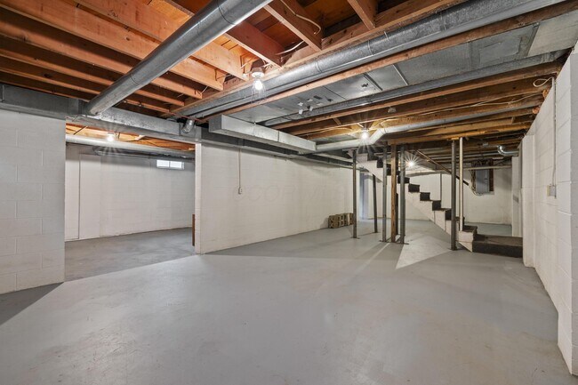 Building Photo - 7711 Hayden Run Rd