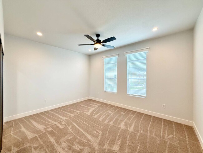 Building Photo - 41 Spruce Via