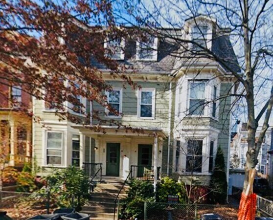 Building Photo - 26 Inman St