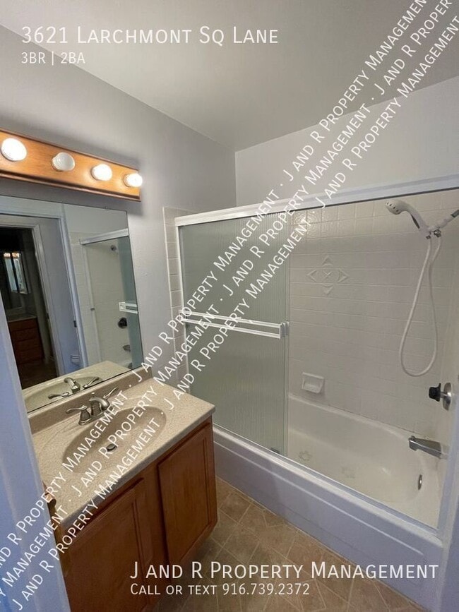 Building Photo - 3621 Larchmont Square Ln