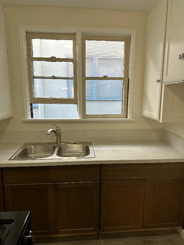 Building Photo - 4286 Leimert Blvd