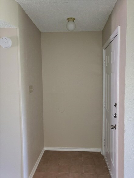 Building Photo - 8005 Rothington Rd