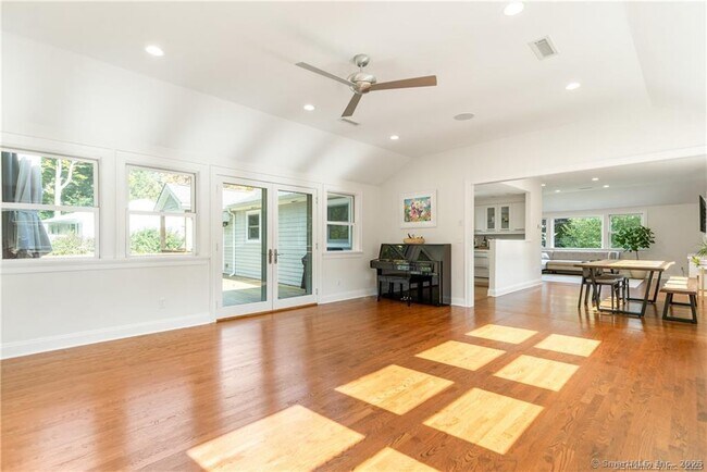 Building Photo - 7 Nappa Dr