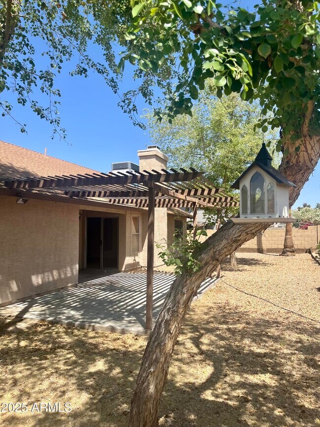 Building Photo - 13251 N 78th Dr