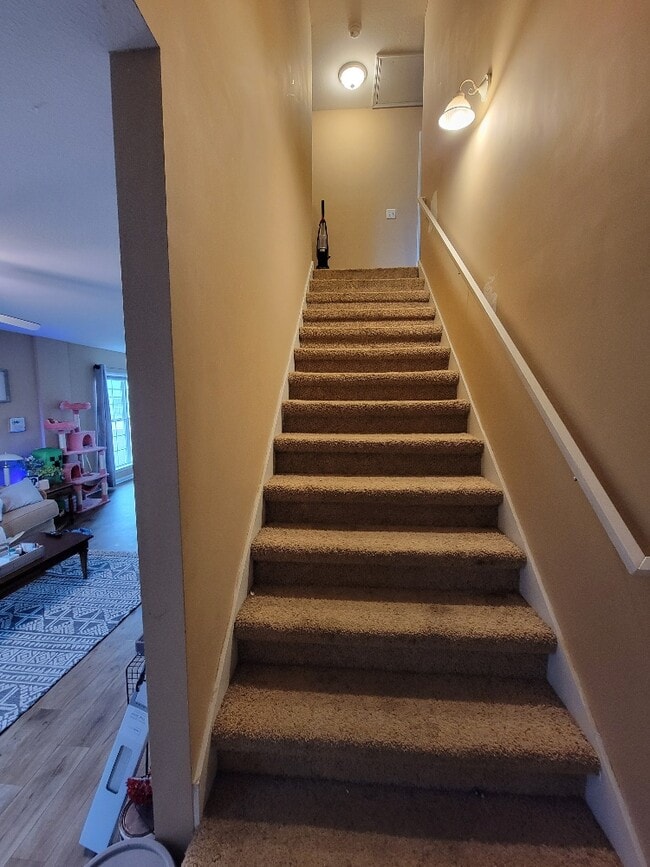 Building Photo - 211 Herschel Dr