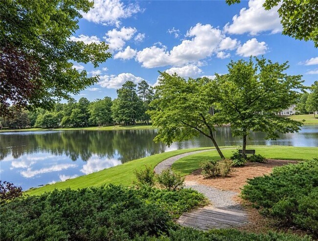 Building Photo - 3423 Lathenview Ct