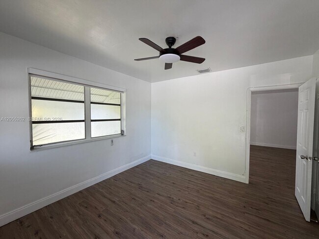 Building Photo - 890 NW 55th St