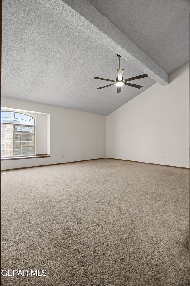 Building Photo - 12705 Tierra Flores Dr