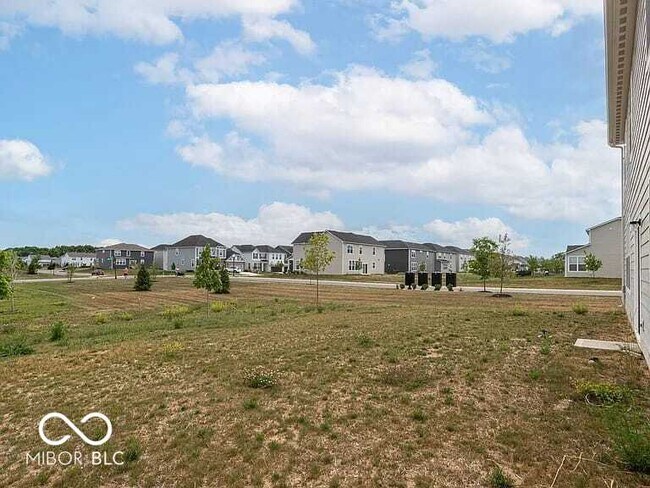 Building Photo - 5403 Veranda Dr