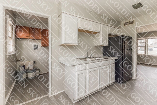 Building Photo - 2505 N Janney Ave