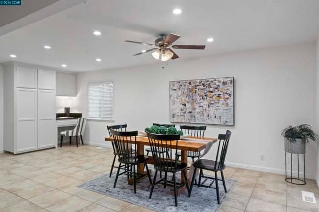 Building Photo - 5607 Lassen Ct