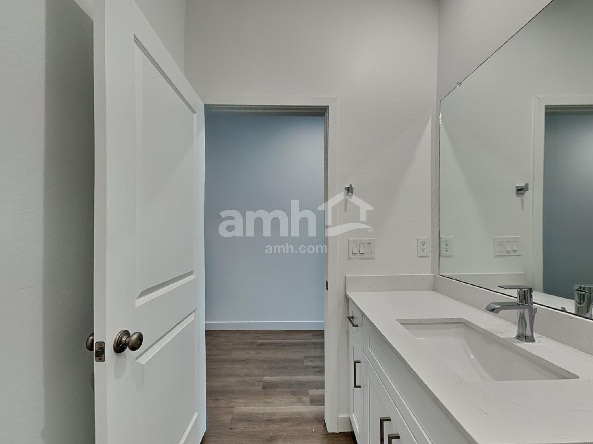 Building Photo - 12617 W Adair Dr