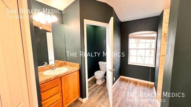 Building Photo - 2239 Wolf Ridge Ln