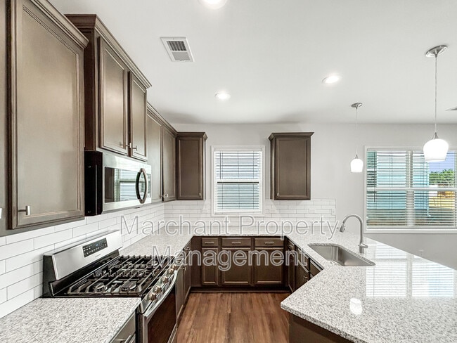 Building Photo - 6 Ashborne Ln