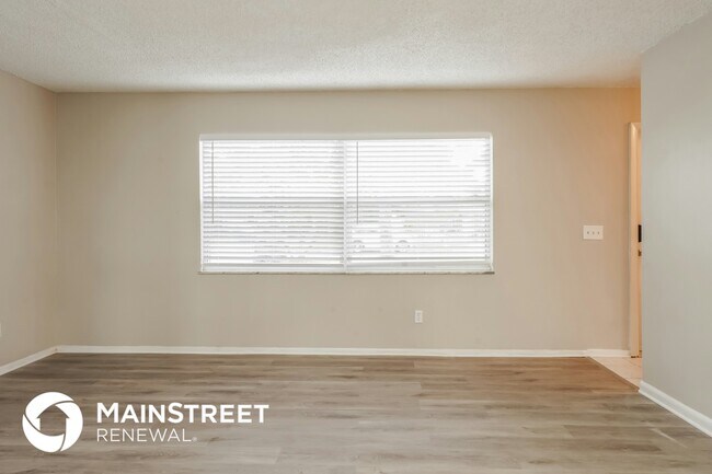 Building Photo - 1010 N Lavon Ave