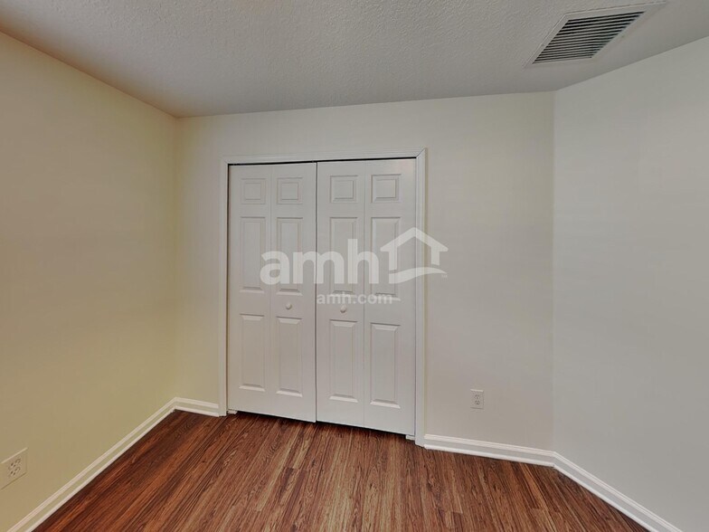 Building Photo - 534 Alice Cove Ct