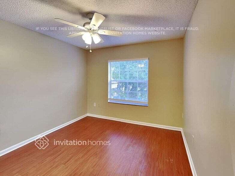 Building Photo - 11558 NW 6th Ct