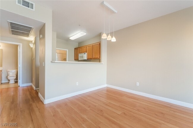 Building Photo - 7115 S Durango Dr