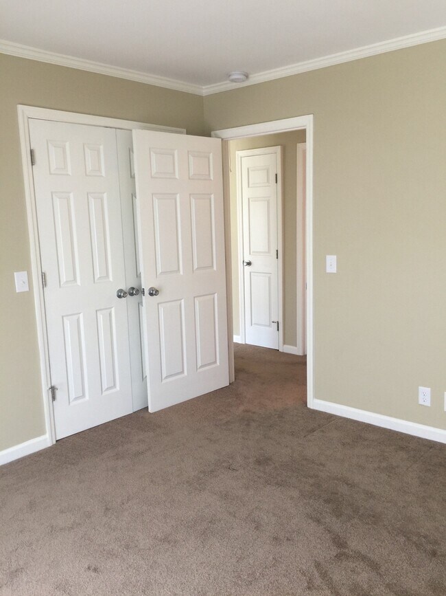 Building Photo - 642 Harpeth Bend Dr