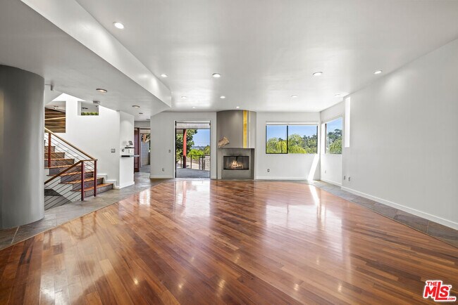 Building Photo - 2222 Bancroft Ave